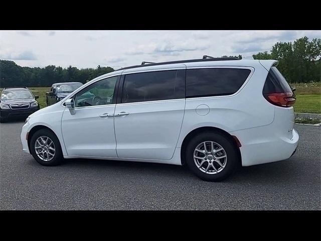 used 2022 Chrysler Pacifica car, priced at $21,999