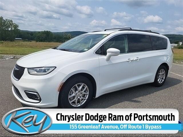 used 2022 Chrysler Pacifica car, priced at $20,505