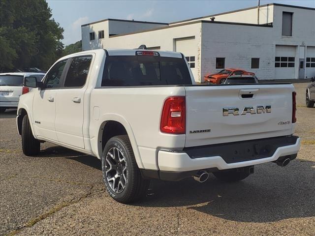 new 2025 Ram 1500 car, priced at $61,522