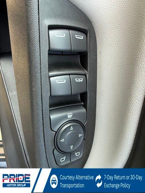 used 2022 Chevrolet Equinox car, priced at $22,356