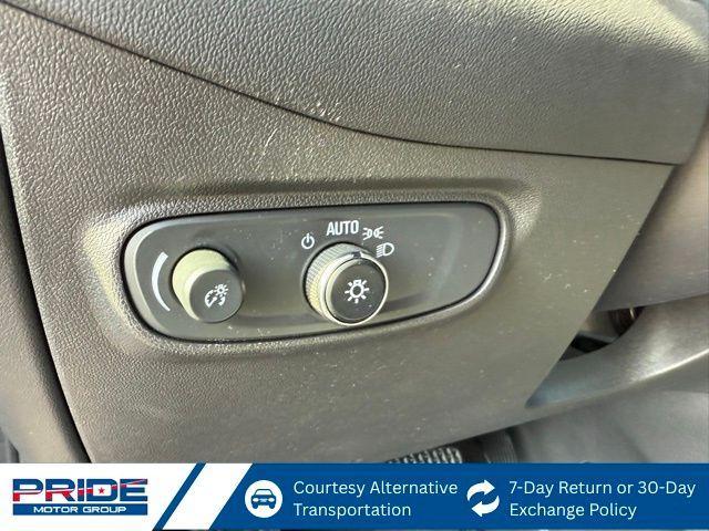 used 2022 Chevrolet Equinox car, priced at $22,356