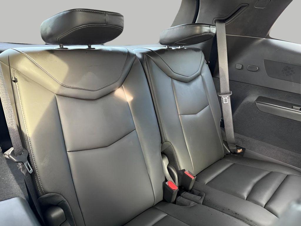 used 2025 Cadillac XT6 car, priced at $47,626
