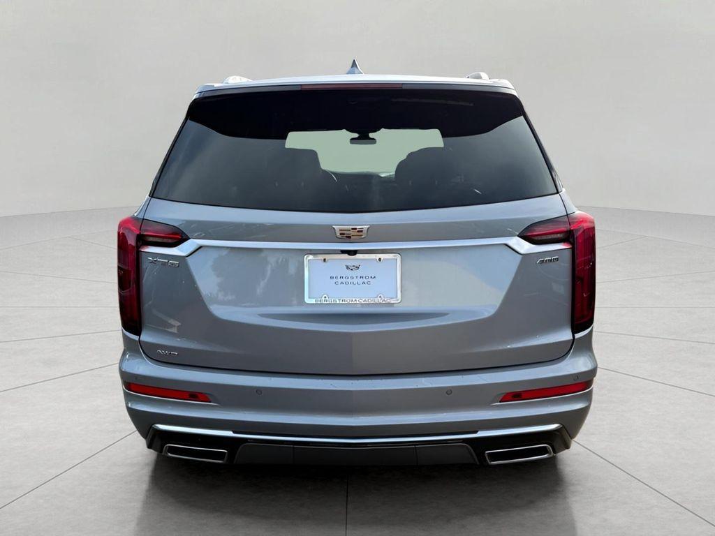 used 2025 Cadillac XT6 car, priced at $47,626