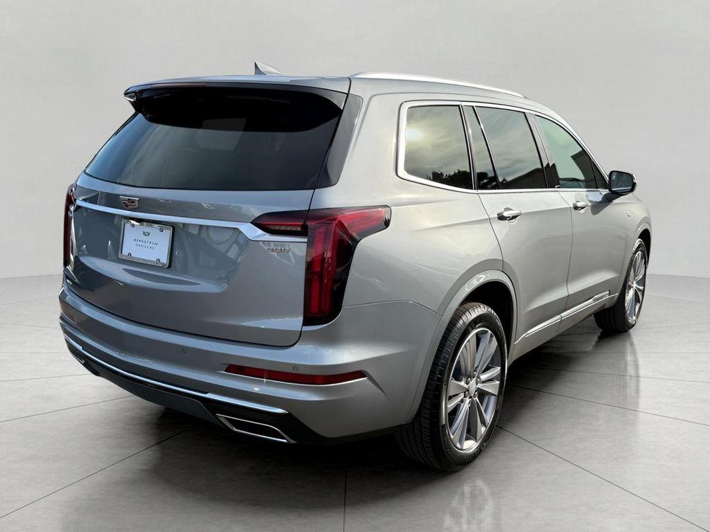 used 2025 Cadillac XT6 car, priced at $47,626