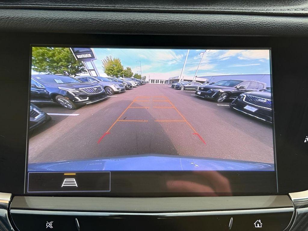 used 2025 Cadillac XT6 car, priced at $47,626