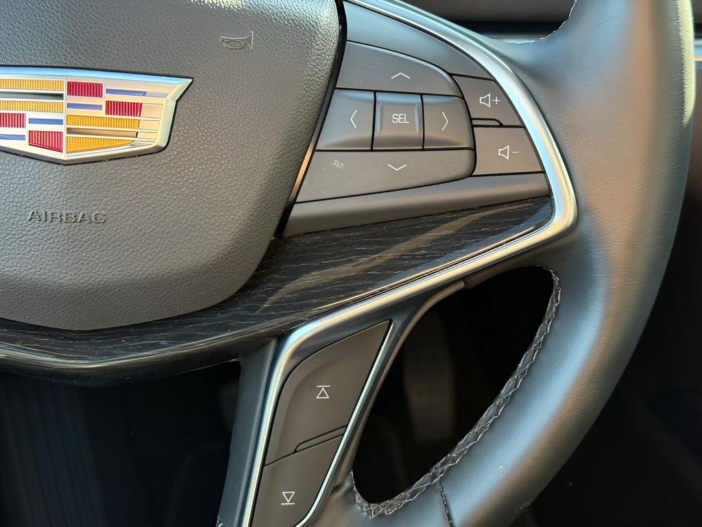 used 2025 Cadillac XT5 car, priced at $45,757