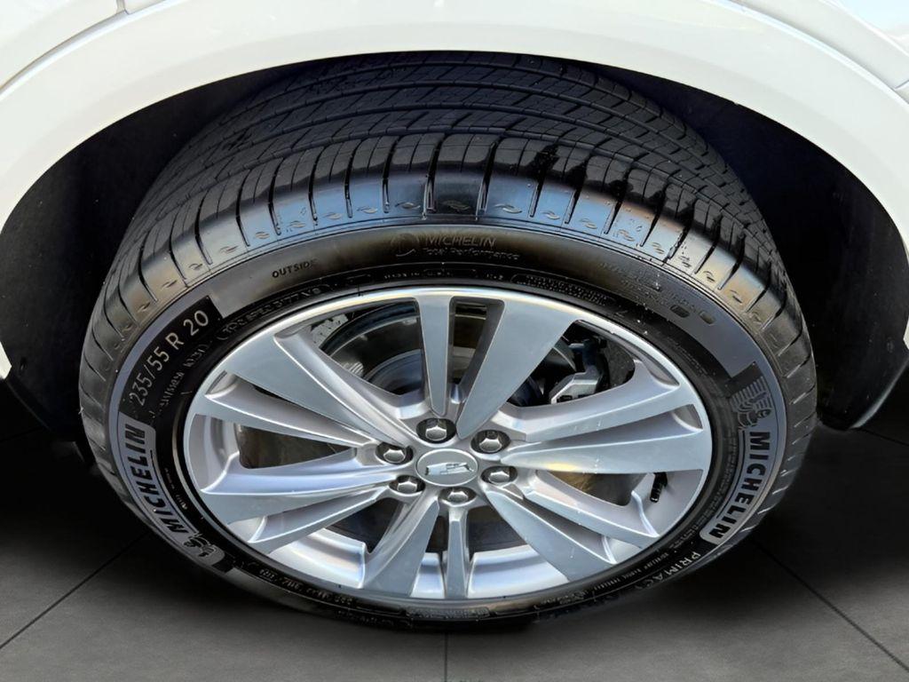 used 2025 Cadillac XT5 car, priced at $45,757