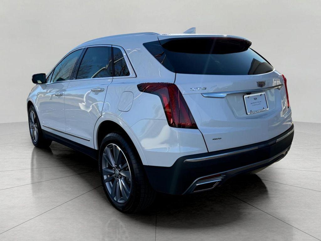 used 2025 Cadillac XT5 car, priced at $45,757