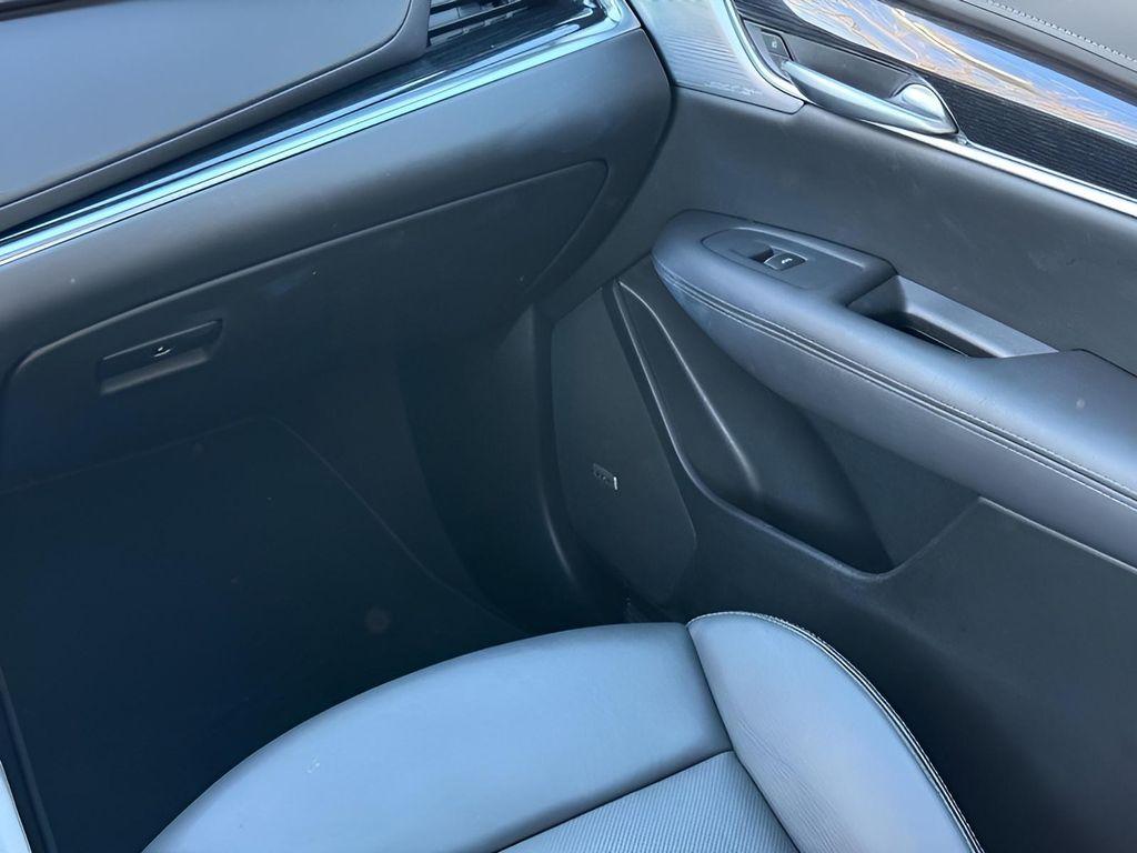 used 2025 Cadillac XT5 car, priced at $45,757