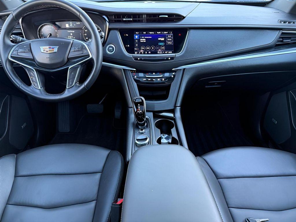used 2025 Cadillac XT5 car, priced at $43,443