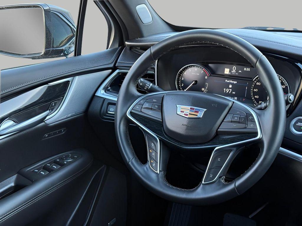 used 2025 Cadillac XT5 car, priced at $43,443