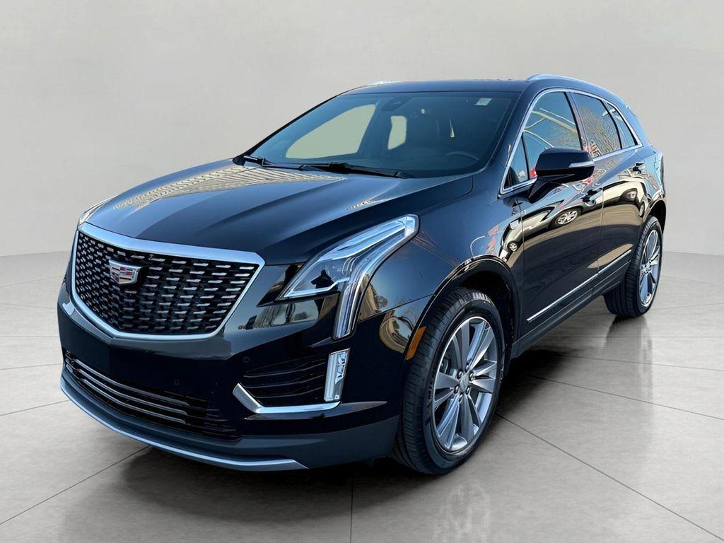 used 2025 Cadillac XT5 car, priced at $43,443