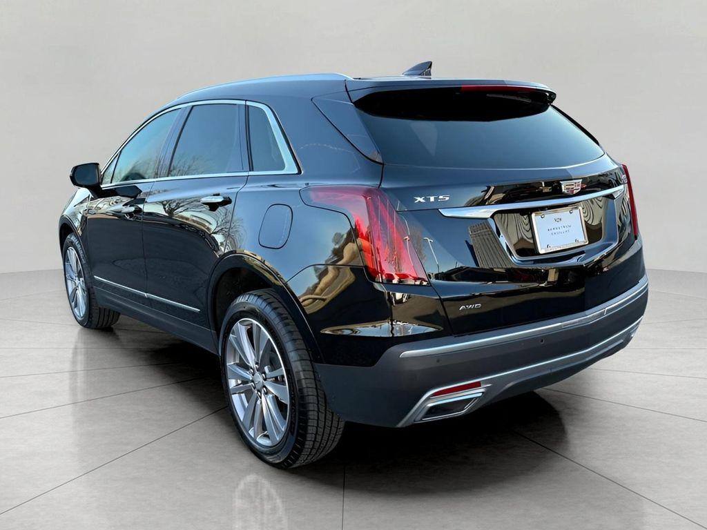 used 2025 Cadillac XT5 car, priced at $43,443