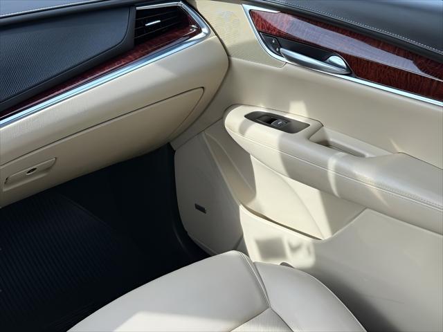 used 2018 Cadillac XT5 car, priced at $20,355
