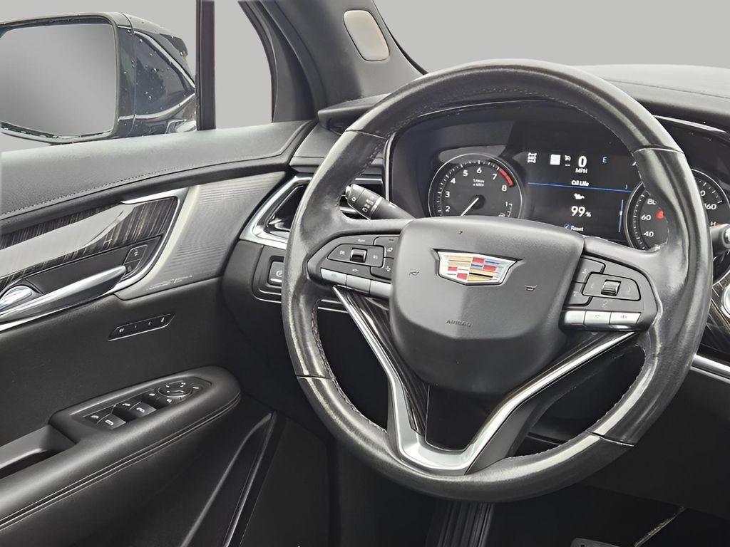 used 2021 Cadillac XT6 car, priced at $31,638