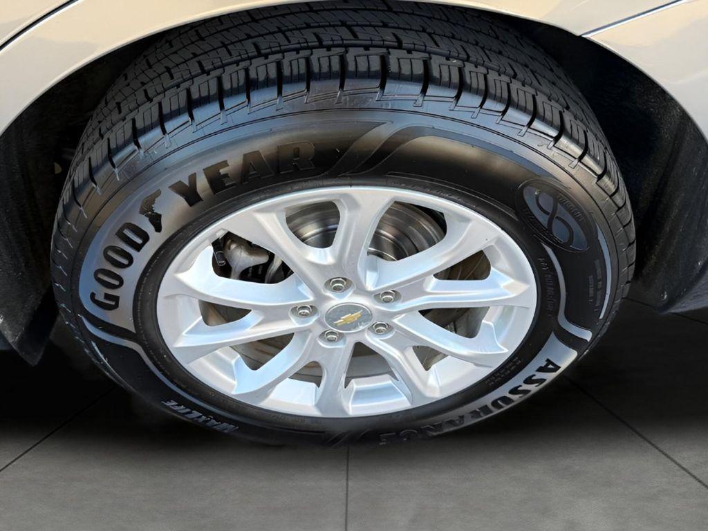 used 2019 Chevrolet Equinox car, priced at $16,640