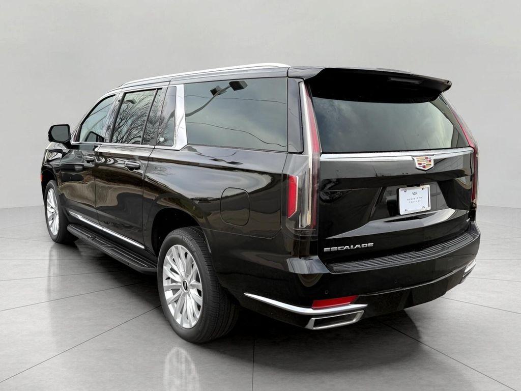 used 2023 Cadillac Escalade ESV car, priced at $65,891