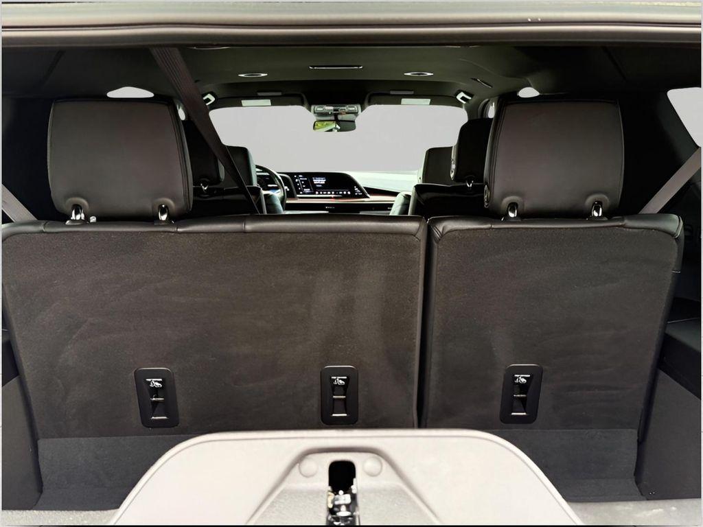 used 2023 Cadillac Escalade ESV car, priced at $65,891