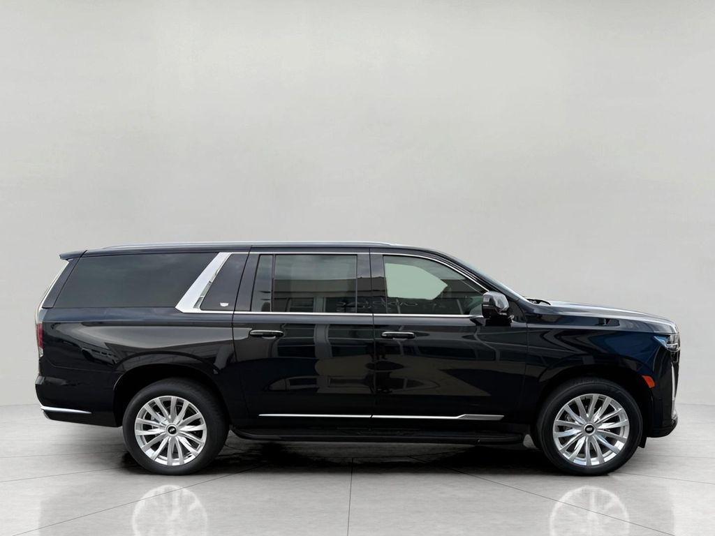 used 2023 Cadillac Escalade ESV car, priced at $65,891