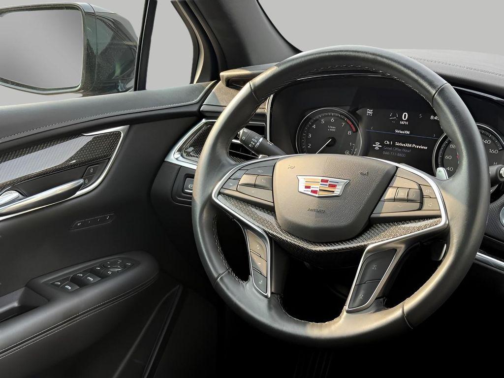 used 2022 Cadillac XT5 car, priced at $33,344