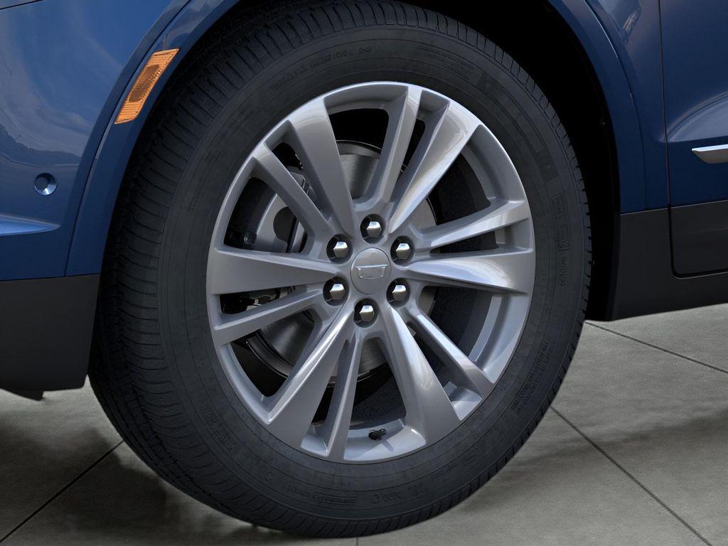 new 2025 Cadillac XT5 car, priced at $59,885