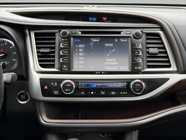 used 2015 Toyota Highlander car, priced at $19,781