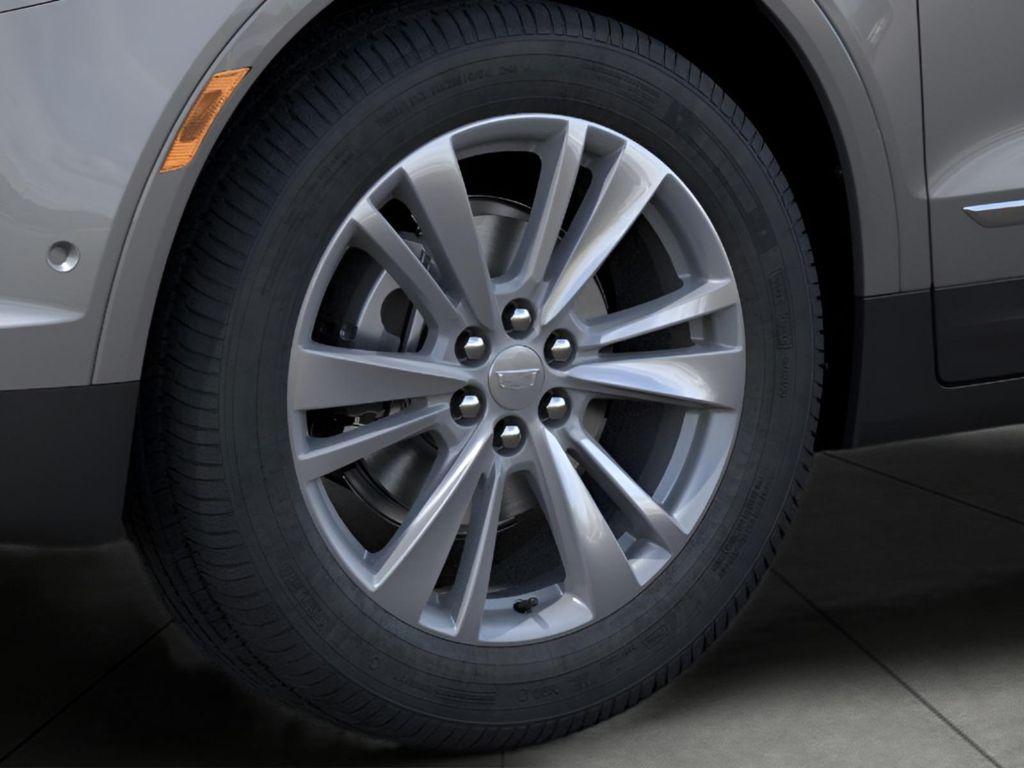 new 2025 Cadillac XT5 car, priced at $59,090