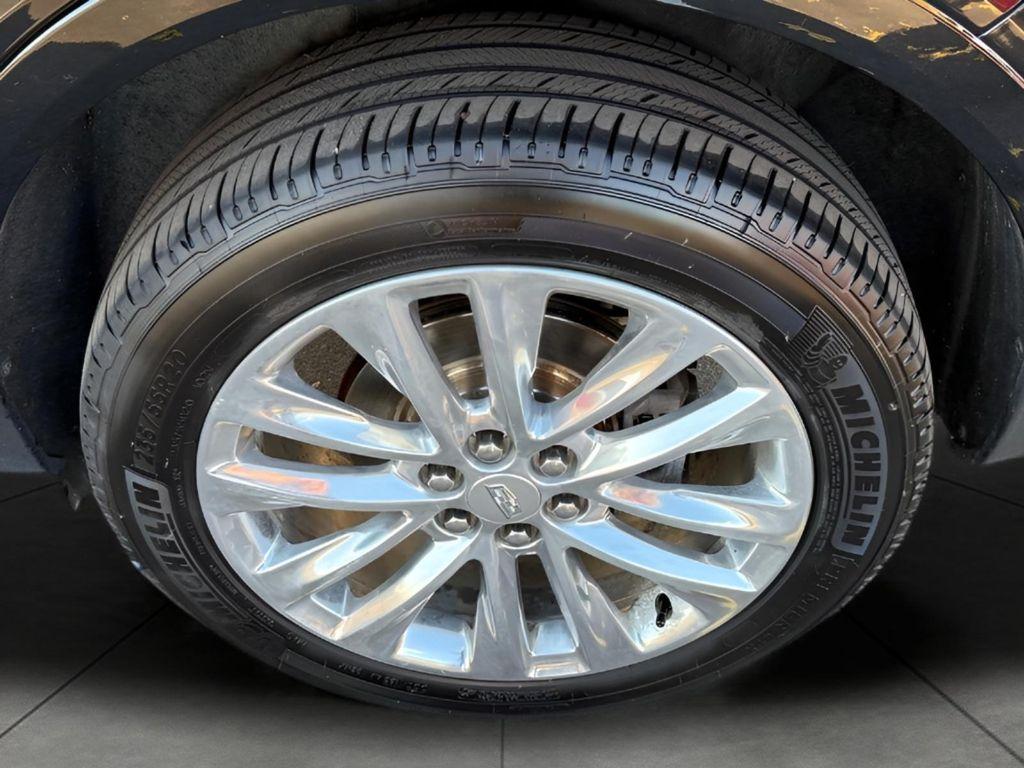 used 2019 Cadillac XT5 car, priced at $22,469