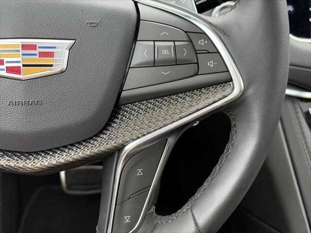 used 2024 Cadillac XT5 car, priced at $41,411
