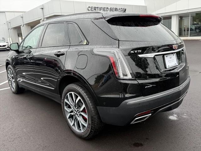 used 2024 Cadillac XT5 car, priced at $41,997
