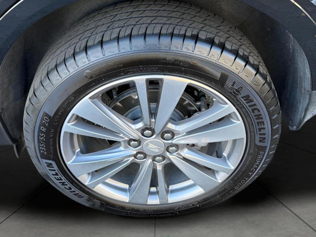 used 2025 Cadillac XT5 car, priced at $45,179