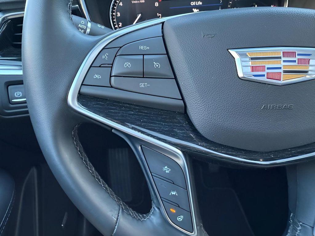 used 2025 Cadillac XT5 car, priced at $45,179