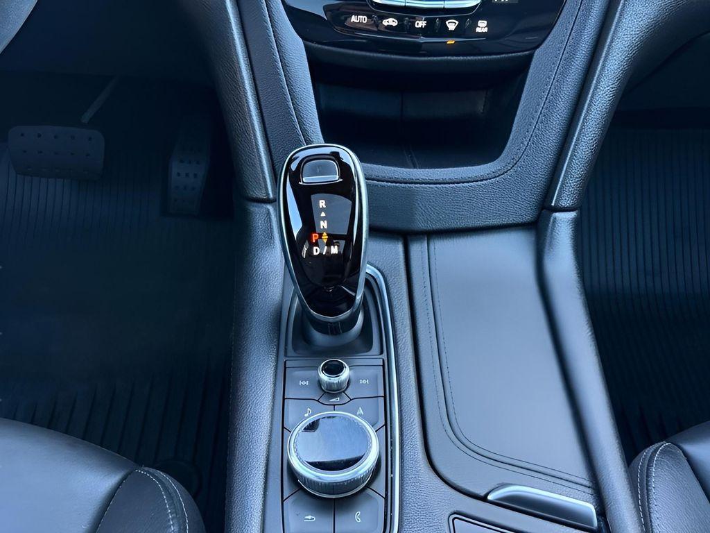 used 2021 Cadillac XT5 car, priced at $28,148