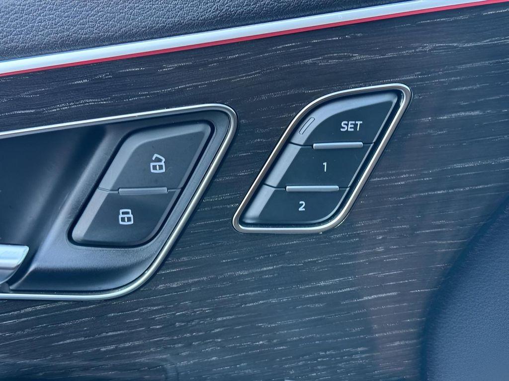 used 2024 Audi Q7 car, priced at $49,611