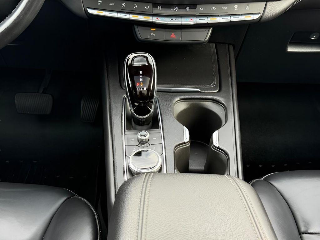 used 2022 Cadillac XT4 car, priced at $26,891