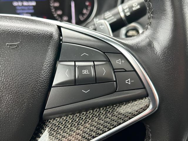 used 2022 Cadillac XT5 car, priced at $40,722