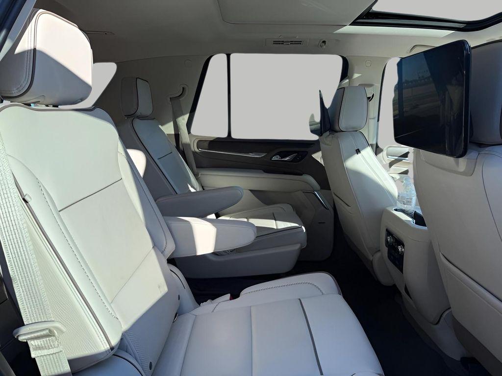 used 2021 GMC Yukon car, priced at $43,401