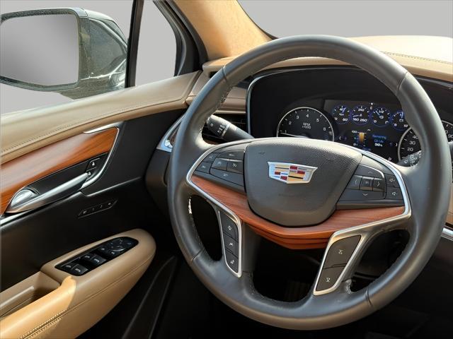 used 2017 Cadillac XT5 car, priced at $22,000