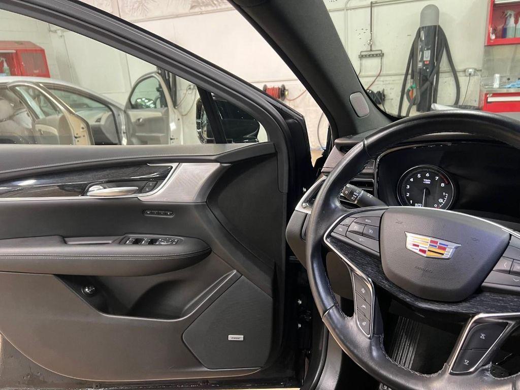 used 2021 Cadillac XT5 car, priced at $29,829