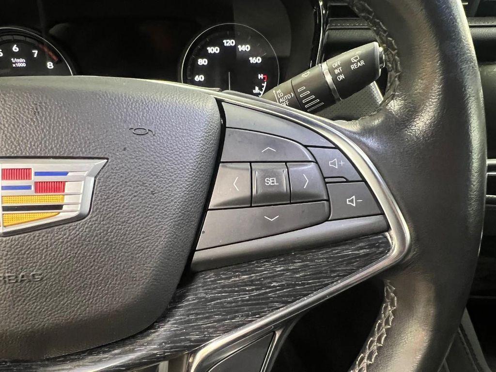 used 2021 Cadillac XT5 car, priced at $29,829