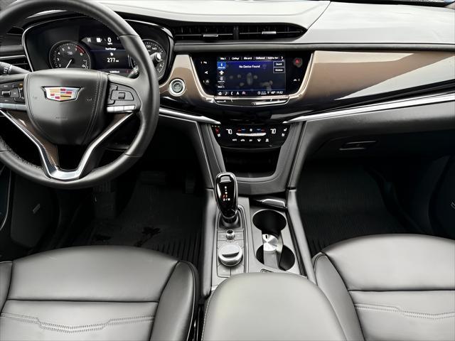 used 2024 Cadillac XT6 car, priced at $51,985