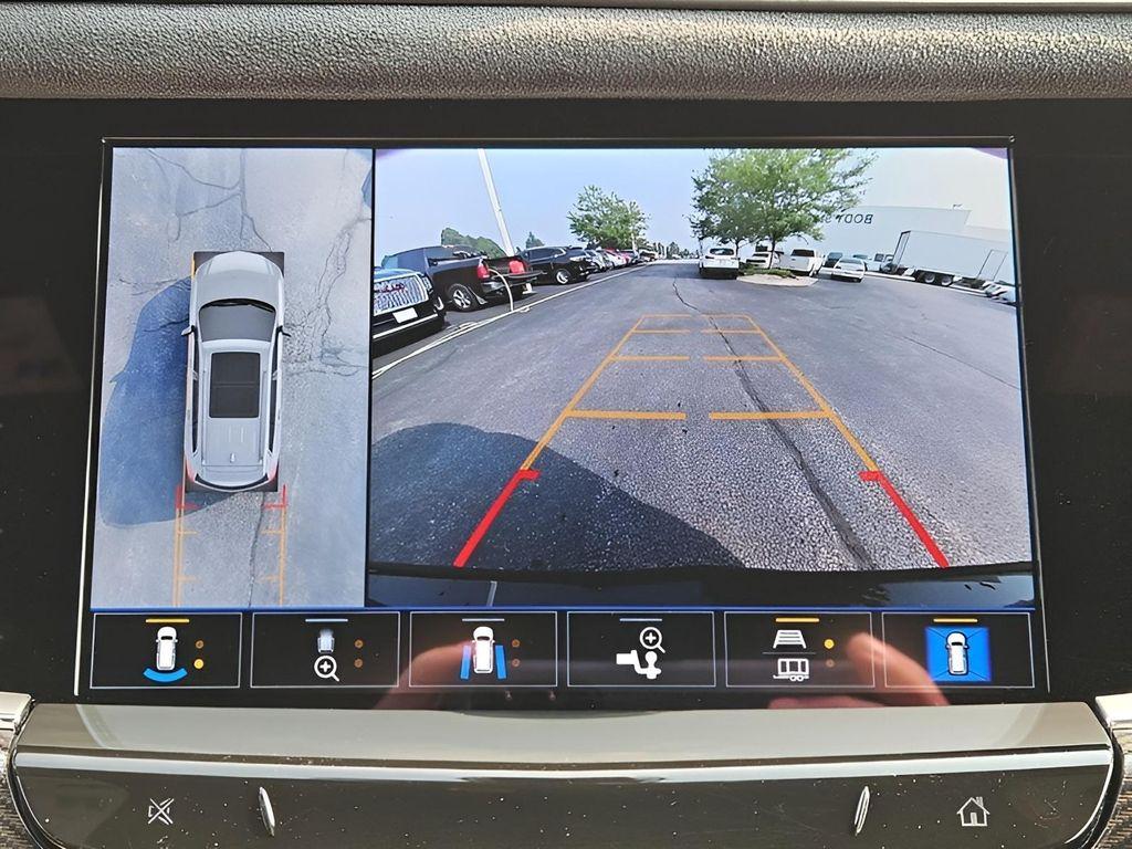 used 2025 Cadillac XT6 car, priced at $53,366