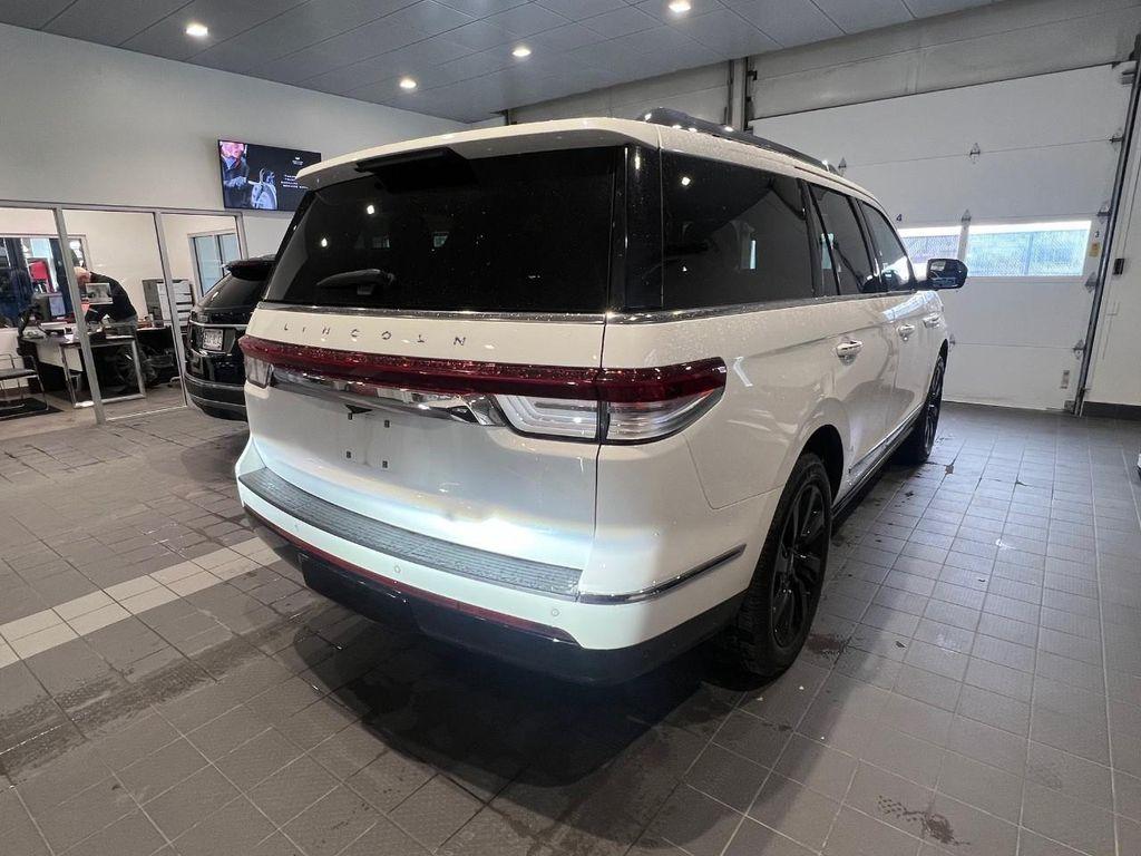 used 2023 Lincoln Navigator car