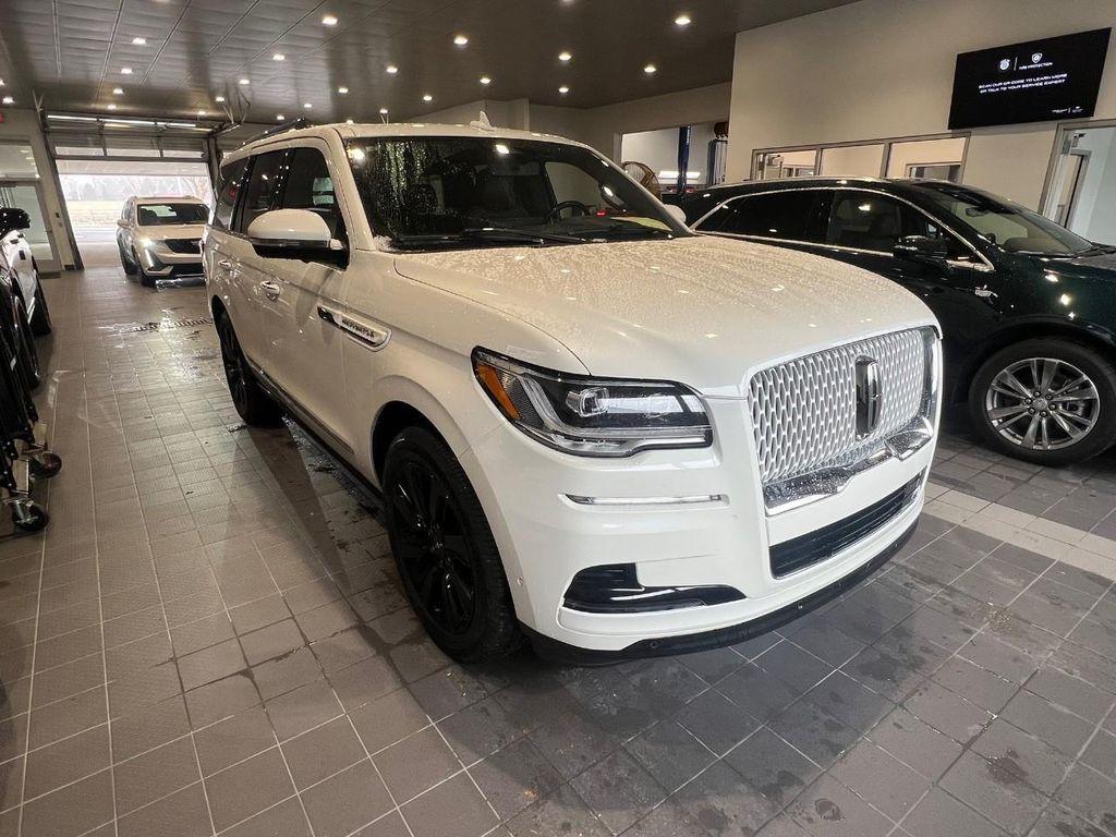used 2023 Lincoln Navigator car
