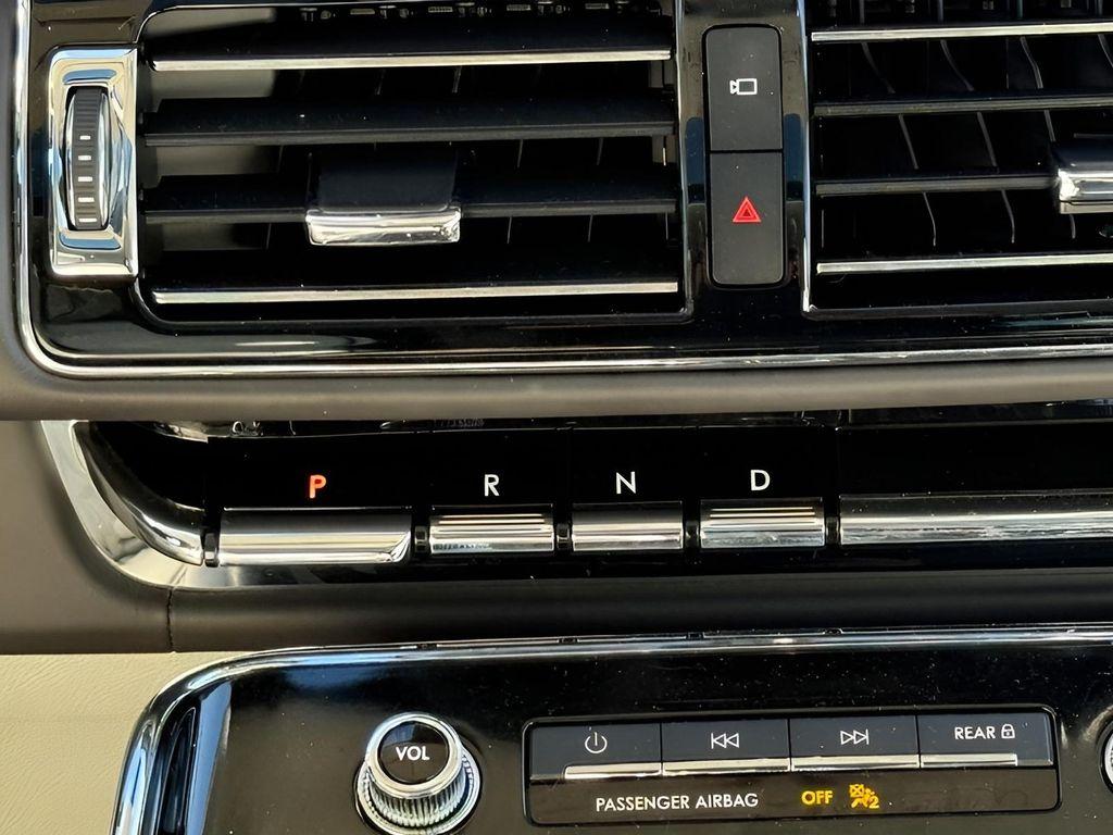 used 2022 Lincoln Navigator car, priced at $58,148