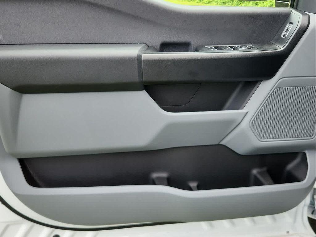 new 2025 Ford F-250 car, priced at $69,575