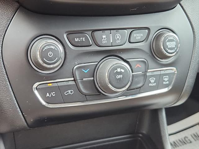 used 2019 Jeep Cherokee car, priced at $15,898