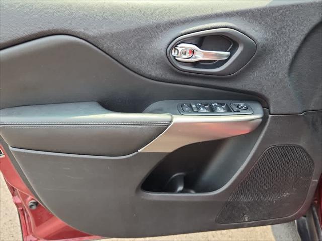 used 2019 Jeep Cherokee car, priced at $15,898