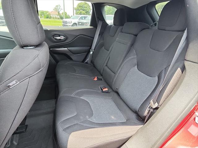 used 2019 Jeep Cherokee car, priced at $15,898