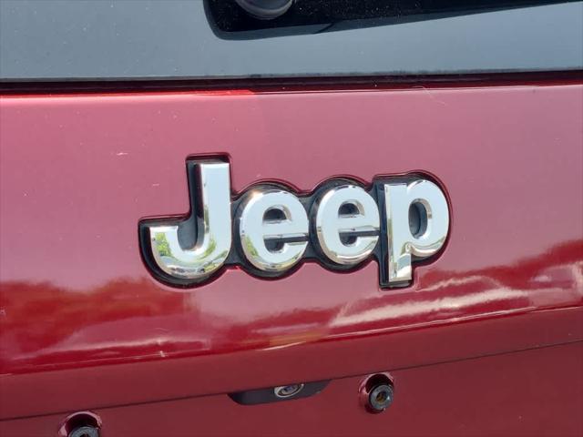 used 2019 Jeep Cherokee car, priced at $15,898